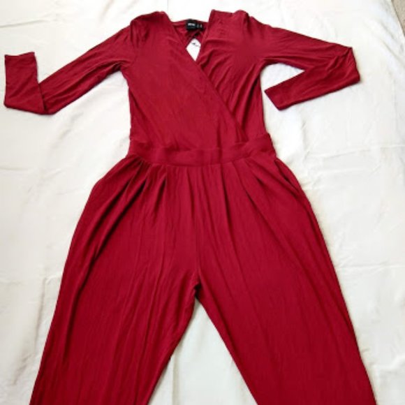 Keyhole Back Jumpsuit - Picture 5 of 7